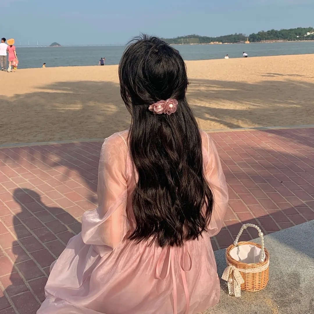 闪婚后，千亿老公狂宠我